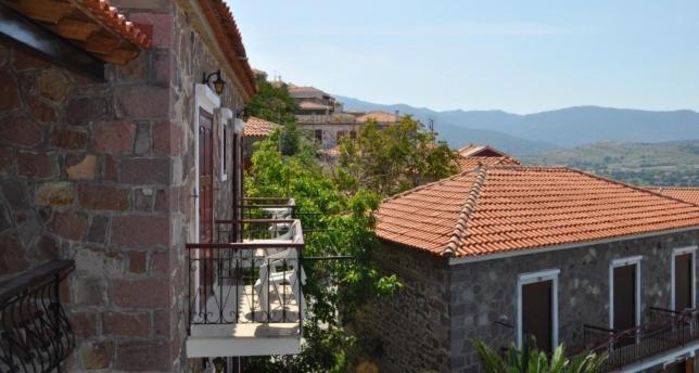 The Schoolmistress With The Golden Eyes, Studios & Rooms Mithimna Exterior foto